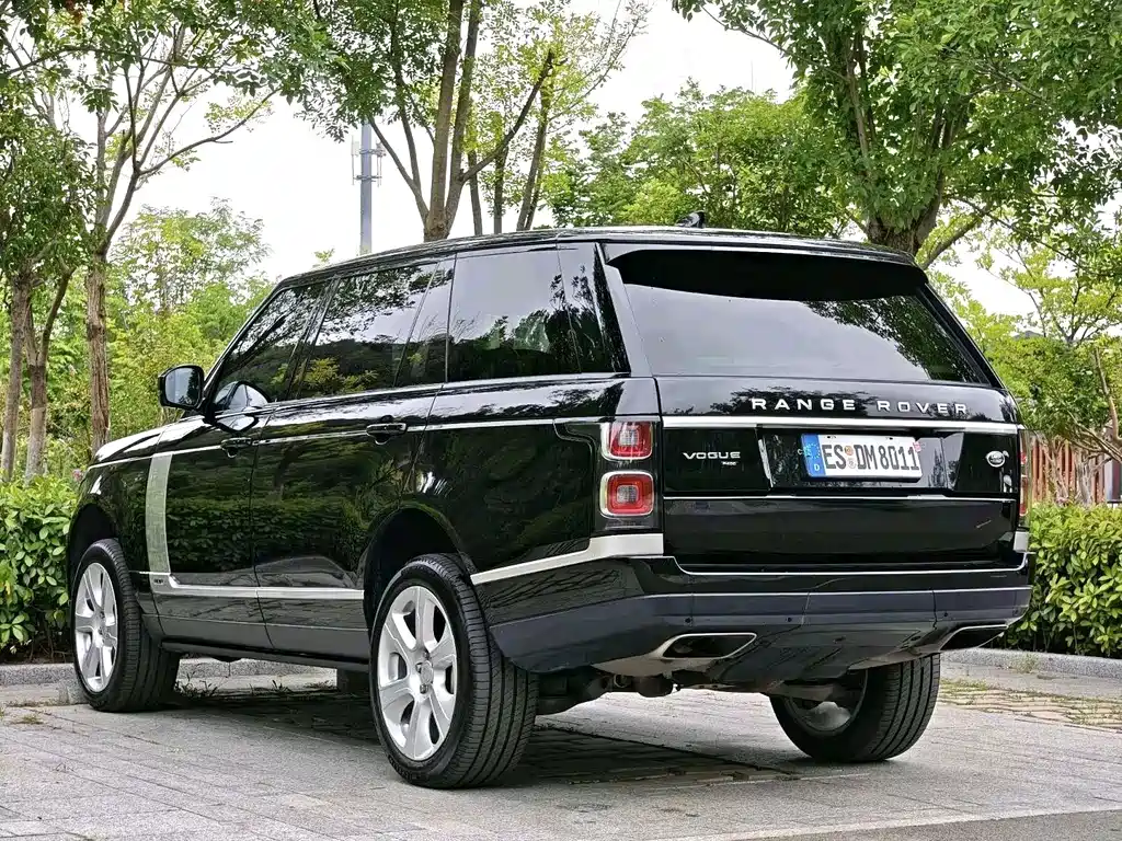 Land Rover Range Rover — миниатюра 14