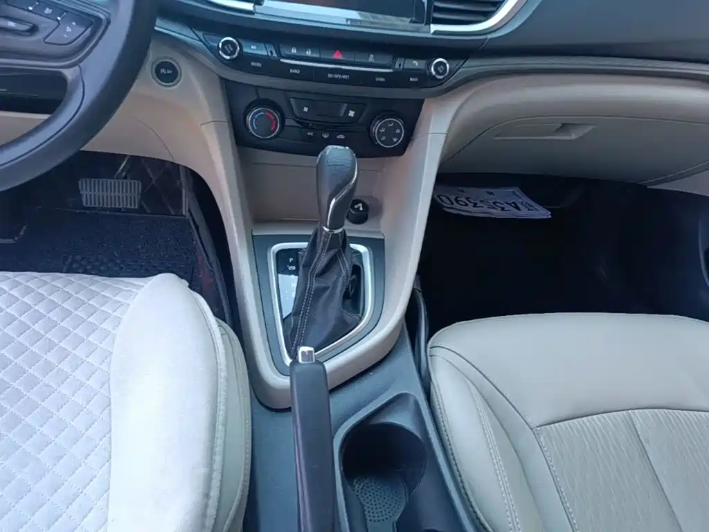 Buick Excelle — миниатюра 14