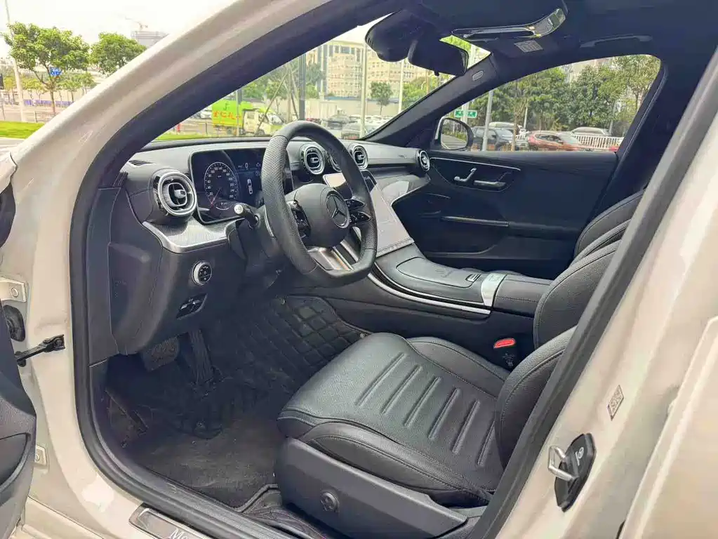 Mercedes-Benz C-Class — миниатюра 8
