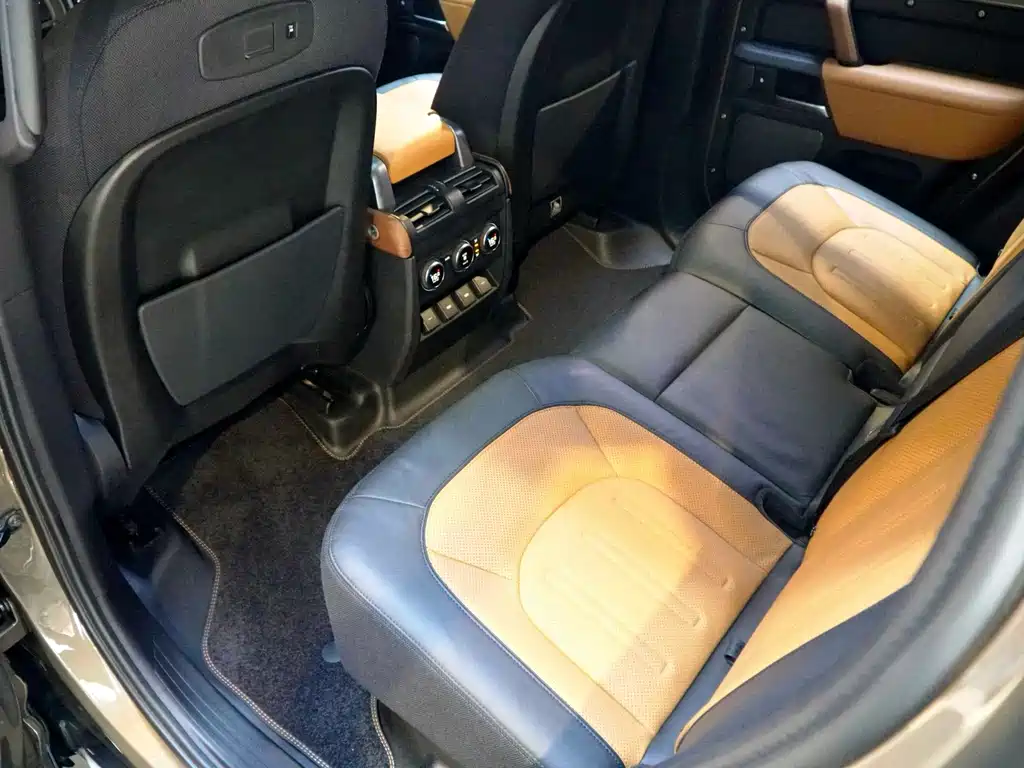 Land Rover Land Rover Defender 2021 110 P400 X