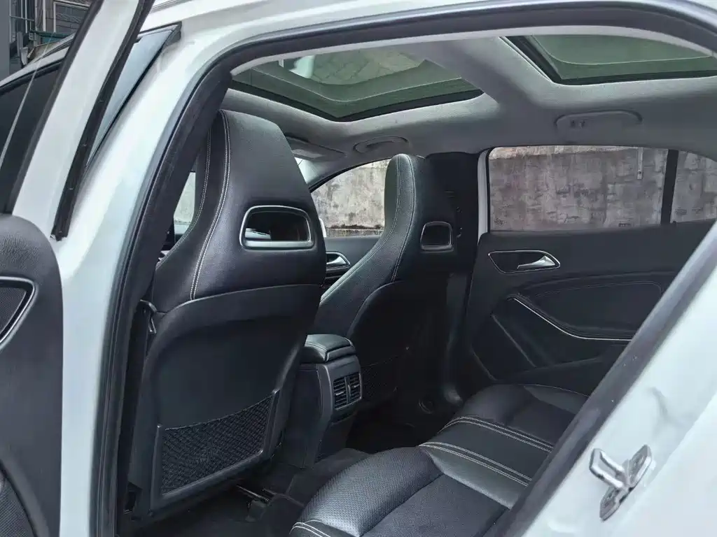 Mercedes-Benz GLA — миниатюра 5
