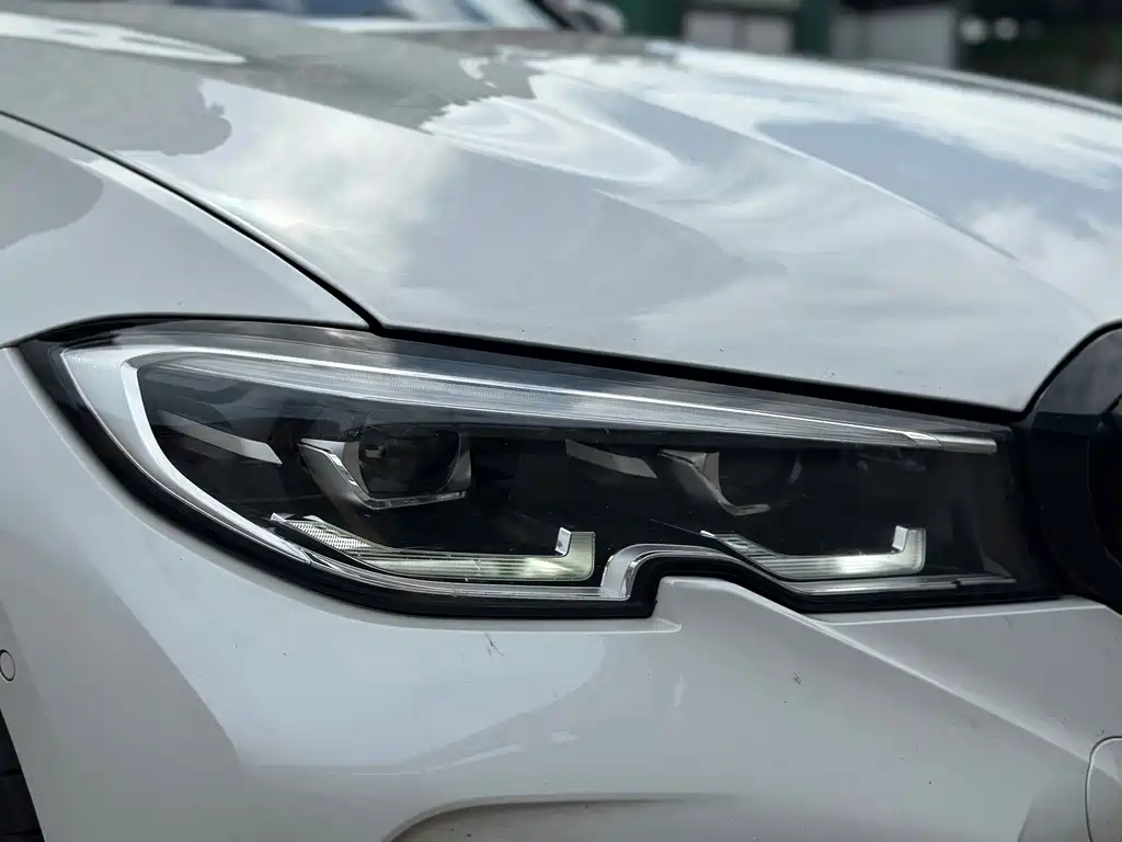BMW 3 Series — миниатюра 4