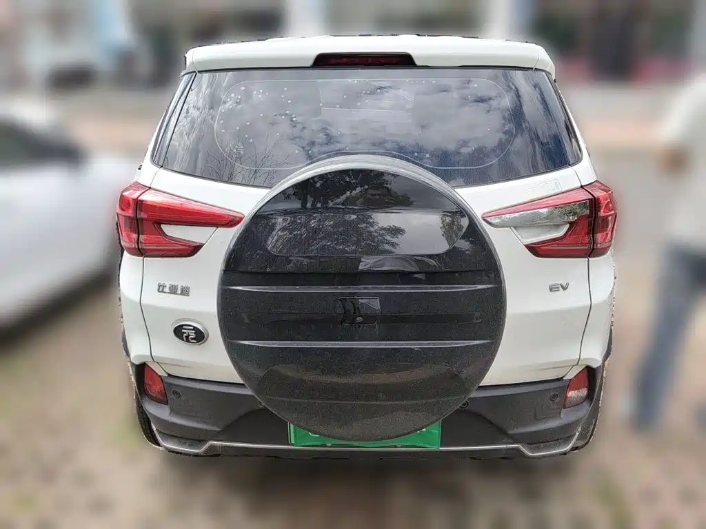 BYD Yuan EV — миниатюра 3