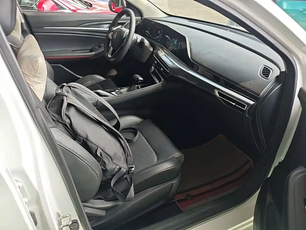 Changan Eado — миниатюра 25