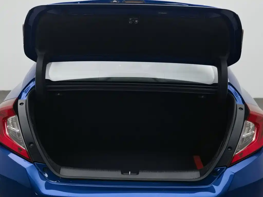 Honda Civic — миниатюра 16