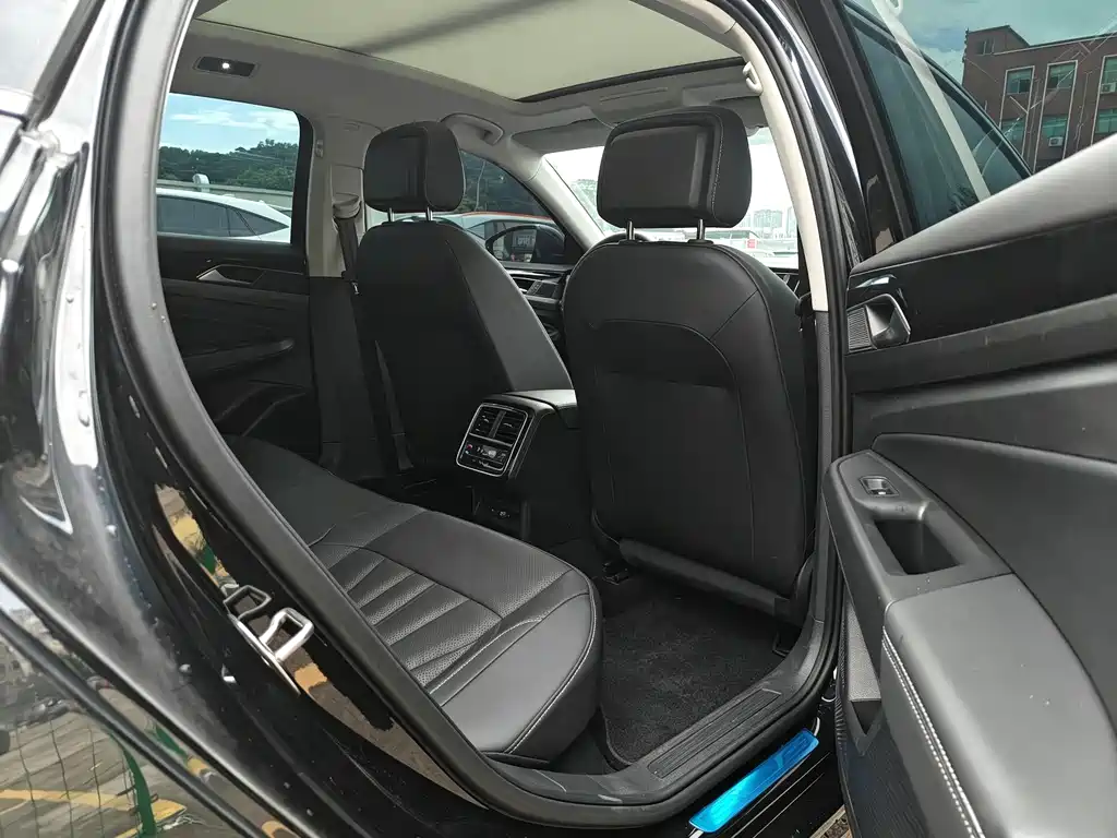Volkswagen Passat — миниатюра 17