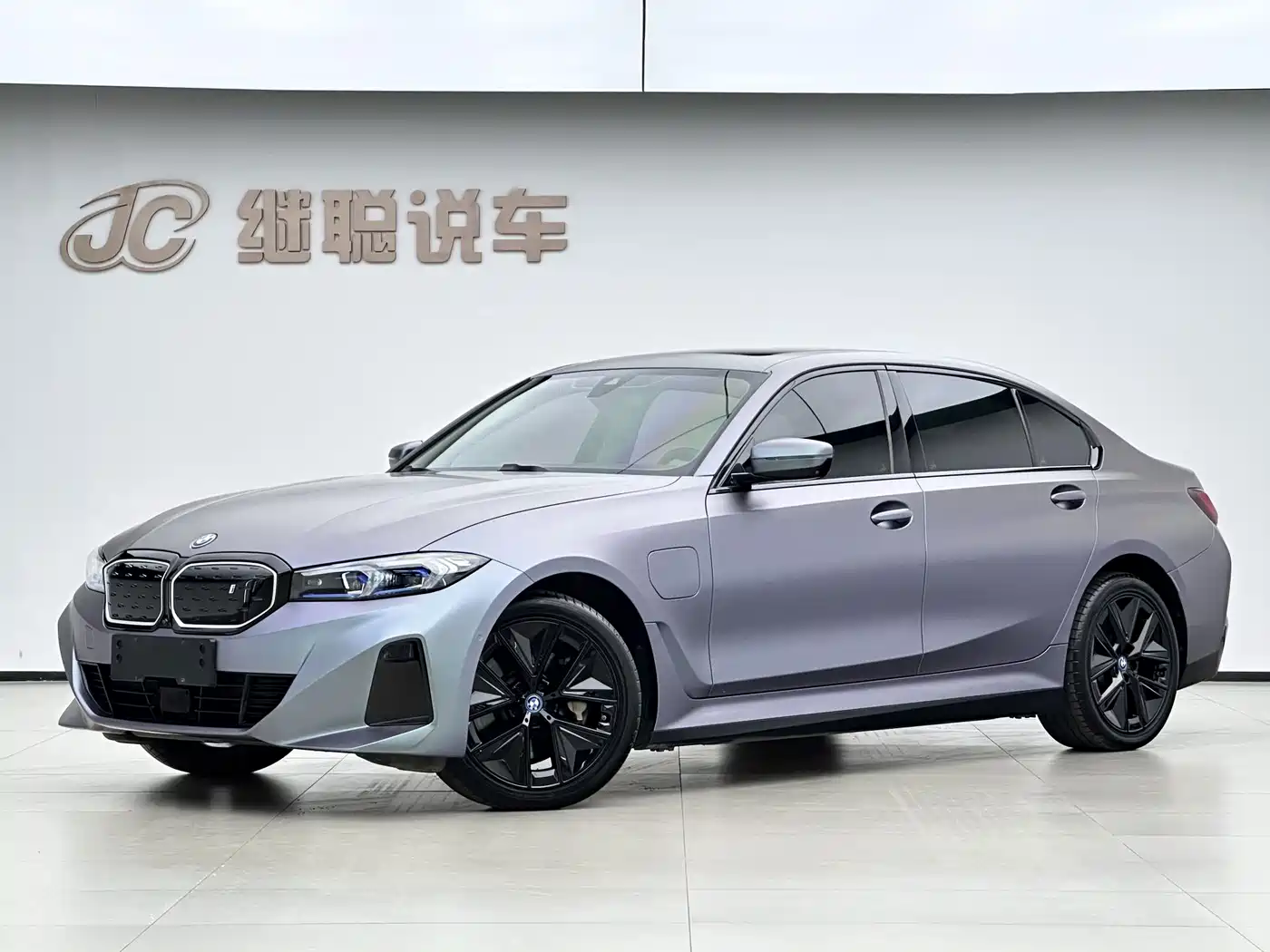 宝马i3 2024款 eDrive 40 L 曜夜运动套装 2024