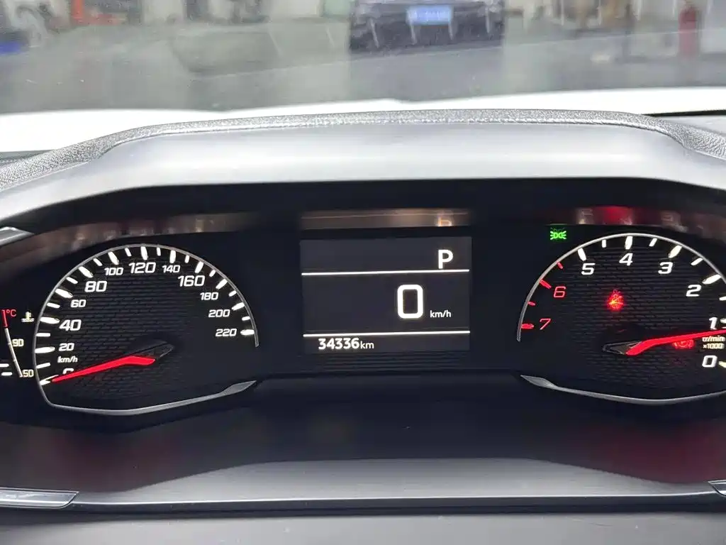 Peugeot 2008 - фото 16