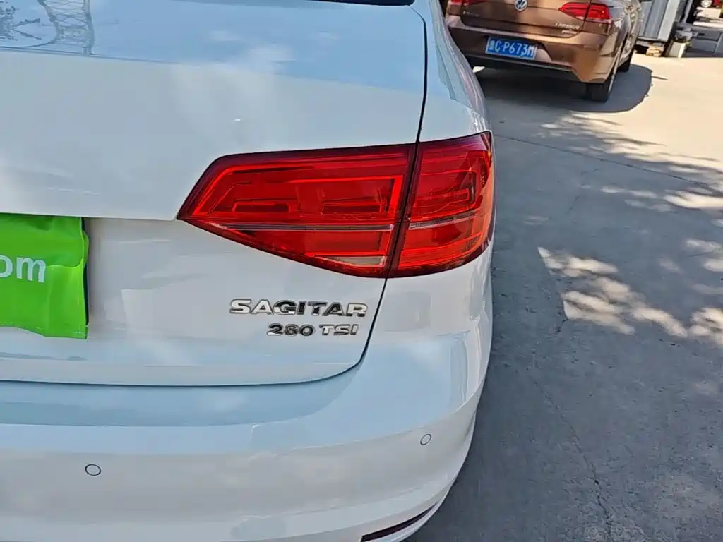 Volkswagen Sagitar — миниатюра 8