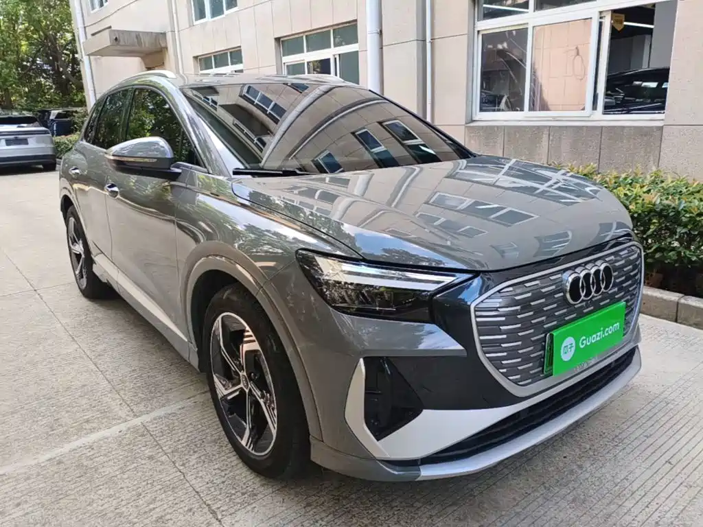 Audi Q4 e-tron — миниатюра 4