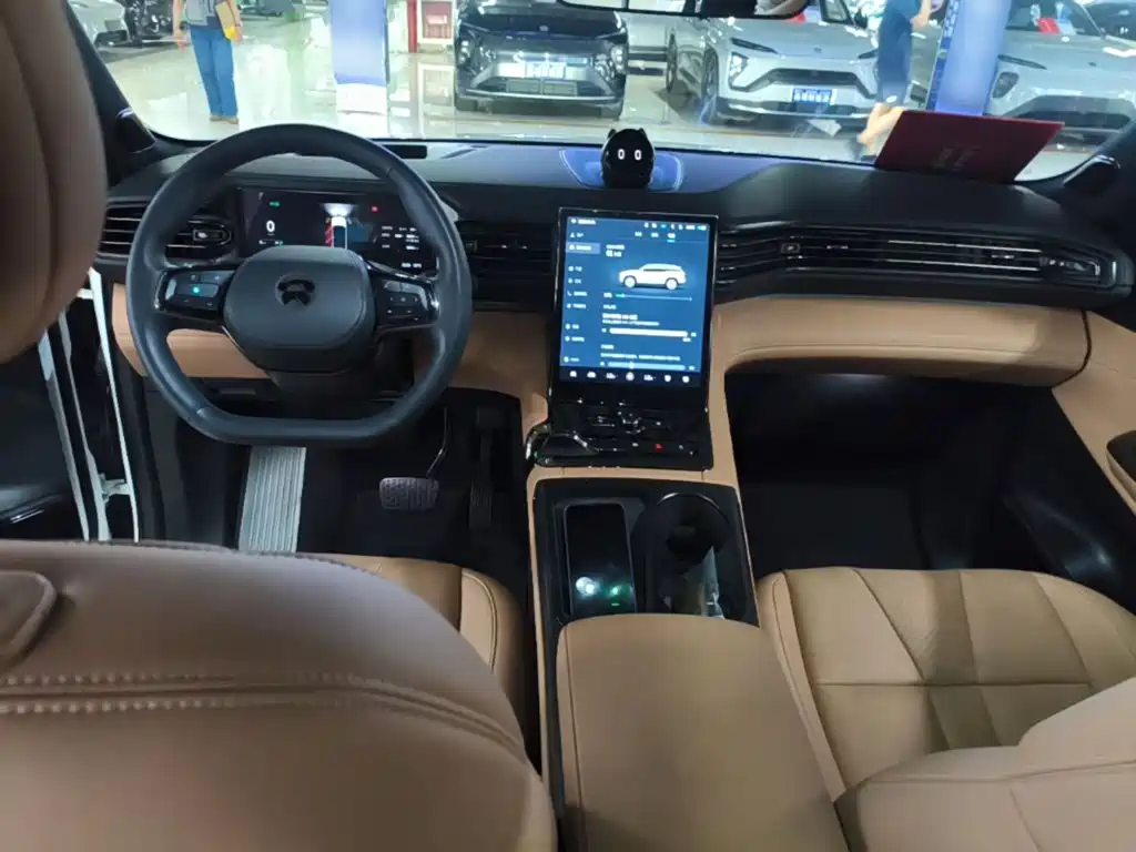 NIO ES8 — миниатюра 10