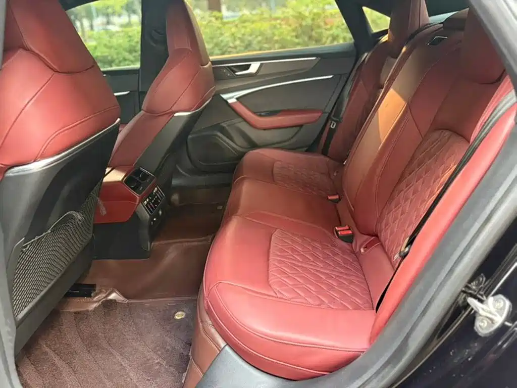 Audi A7L — миниатюра 8