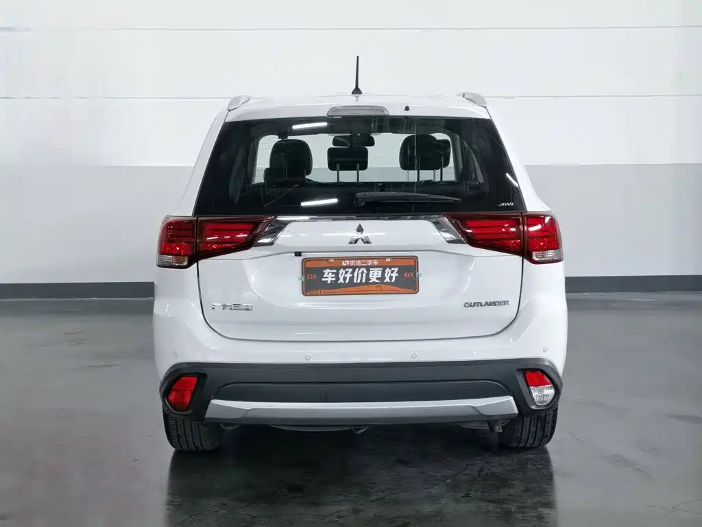 Mitsubishi Outlander — миниатюра 4