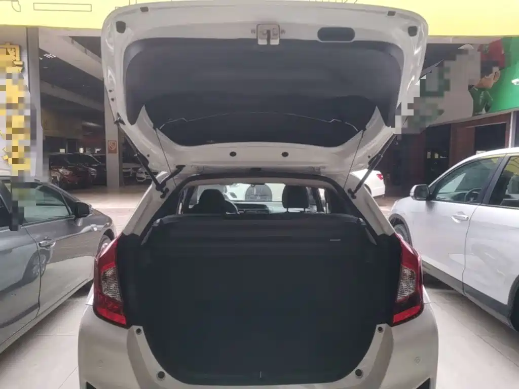 Honda Fit — миниатюра 19