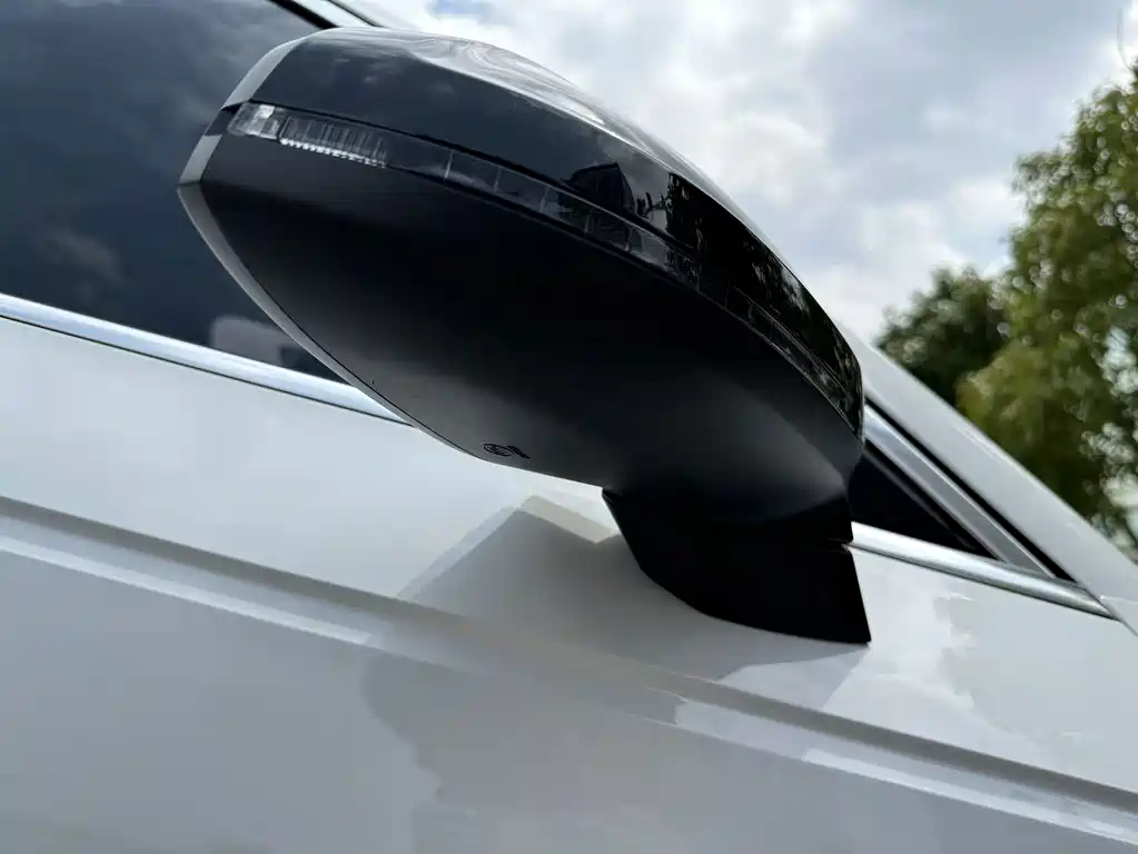 Audi A4L — миниатюра 26