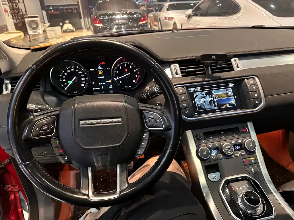 Land Rover Evoque — миниатюра 11