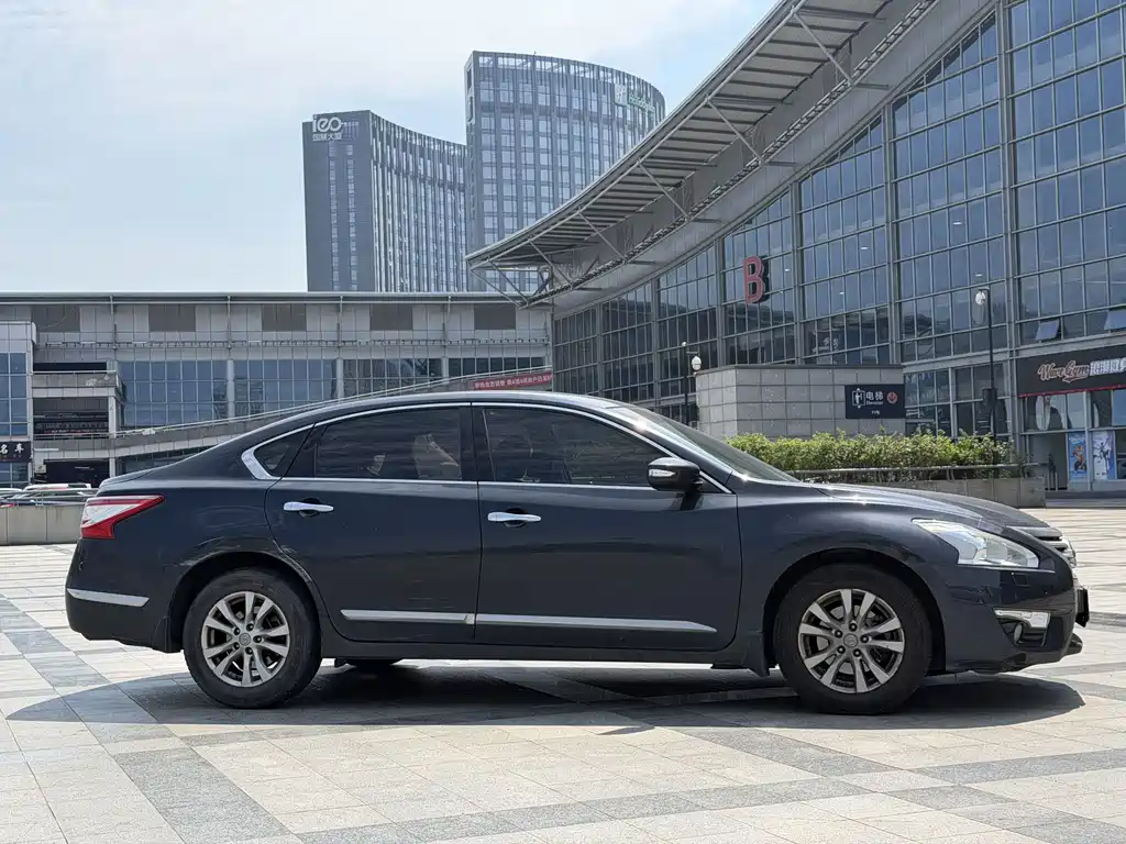 Nissan Teana — миниатюра 4