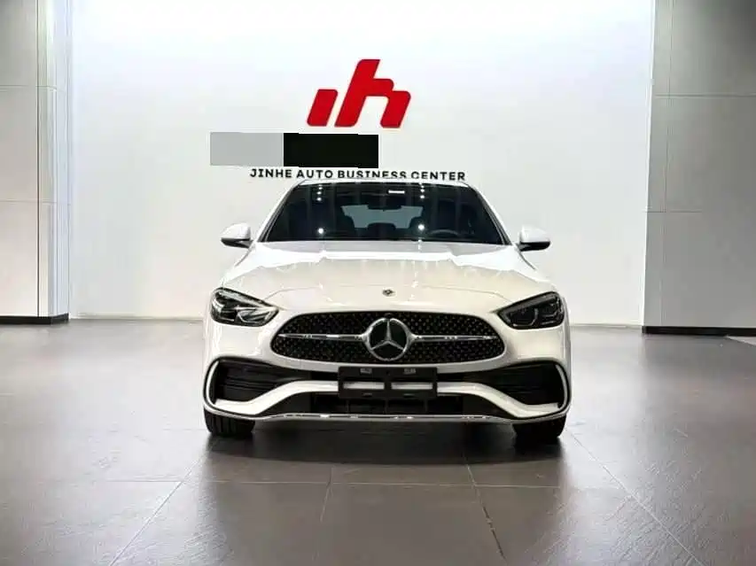 Mercedes-Benz C-Class — миниатюра 3