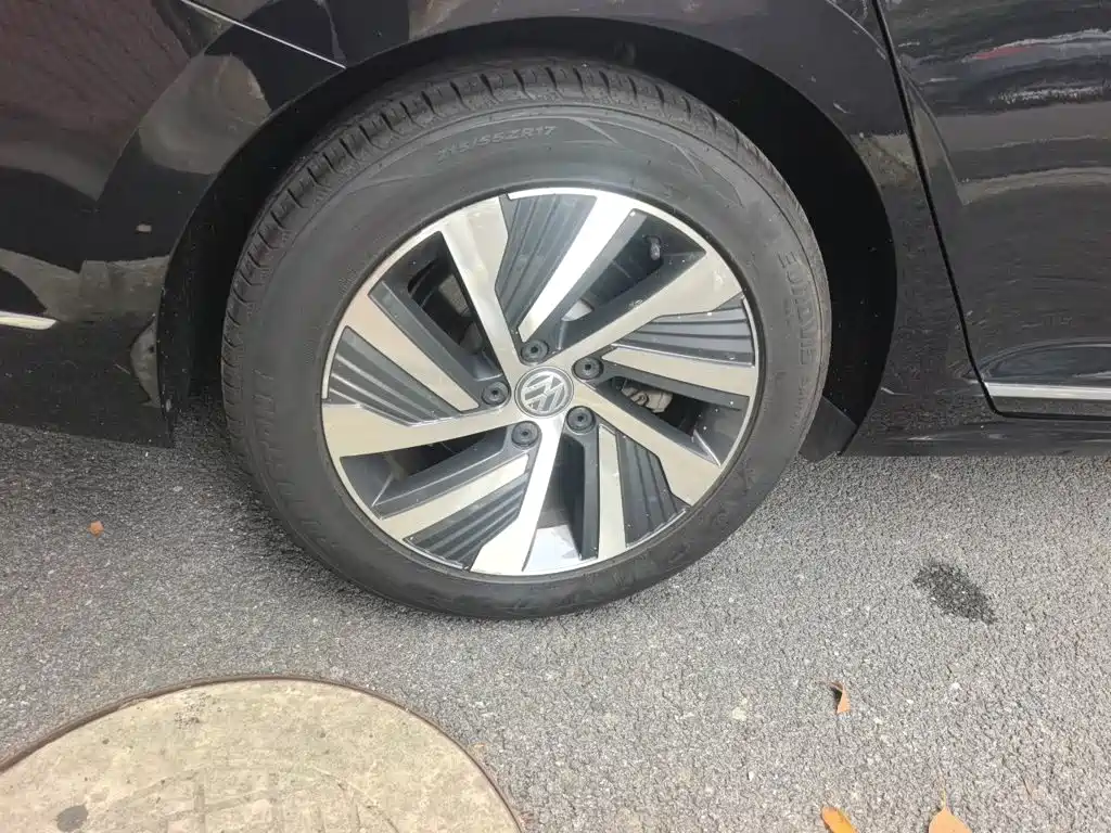 Volkswagen Passat PHEV — миниатюра 25