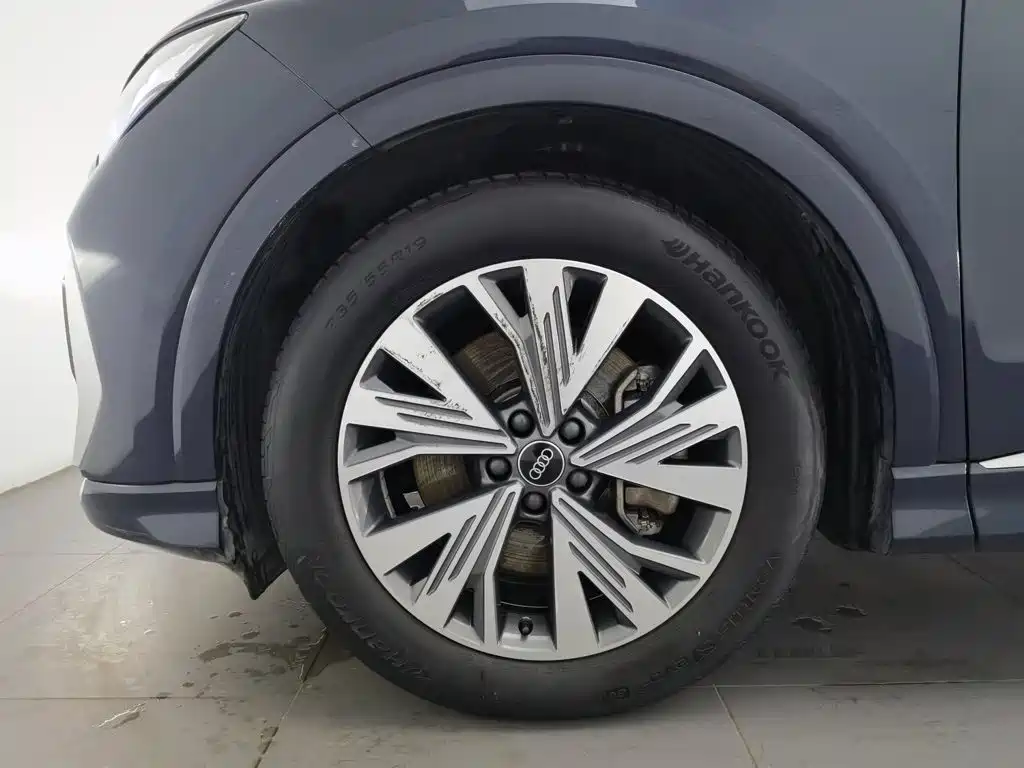 Audi Q4 e-tron — миниатюра 17