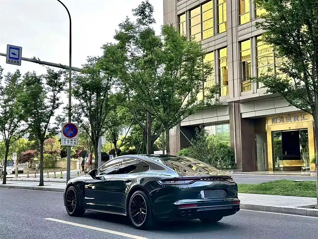 Porsche Panamera — миниатюра 14