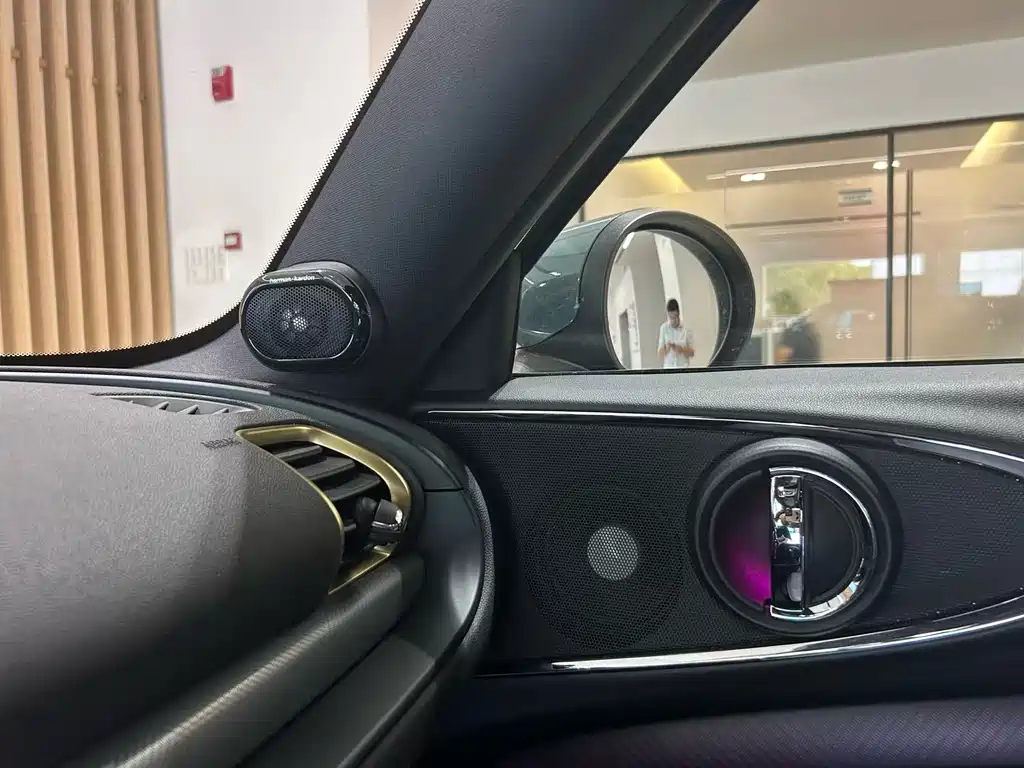 MINI Mini Clubman — миниатюра 7