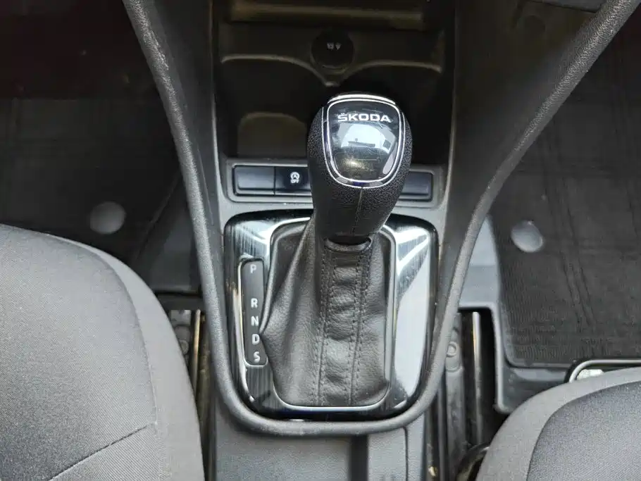 Skoda Rapid — миниатюра 16