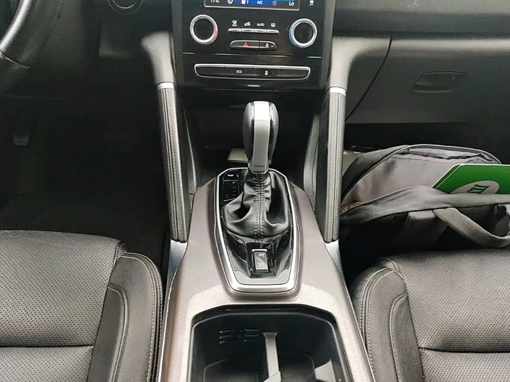 Renault Koleos — миниатюра 7