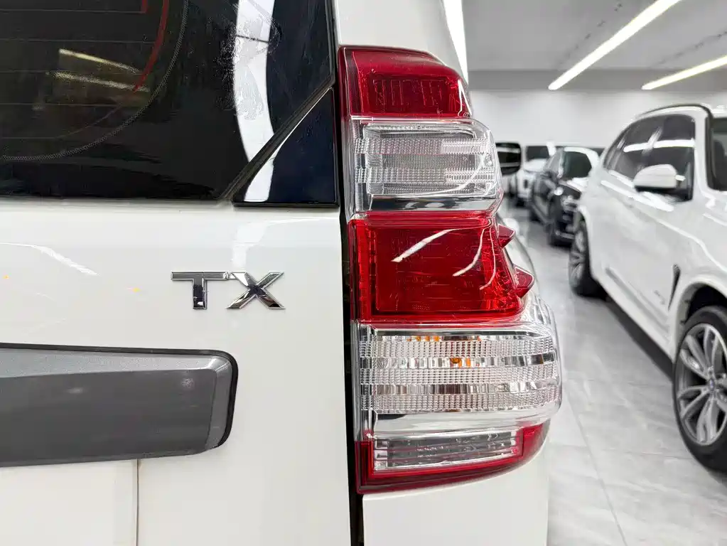 Toyota Prado — миниатюра 22