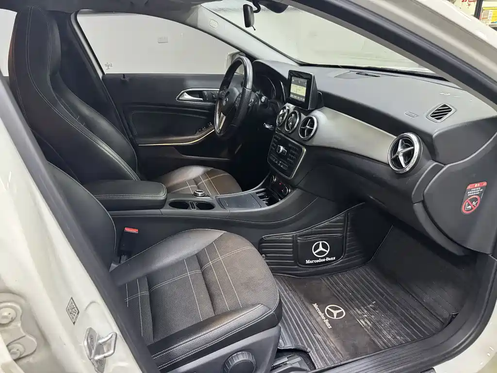 Mercedes-Benz GLA (Import) — миниатюра 4