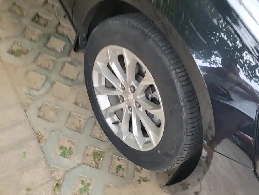 Buick LaCrosse — миниатюра 6