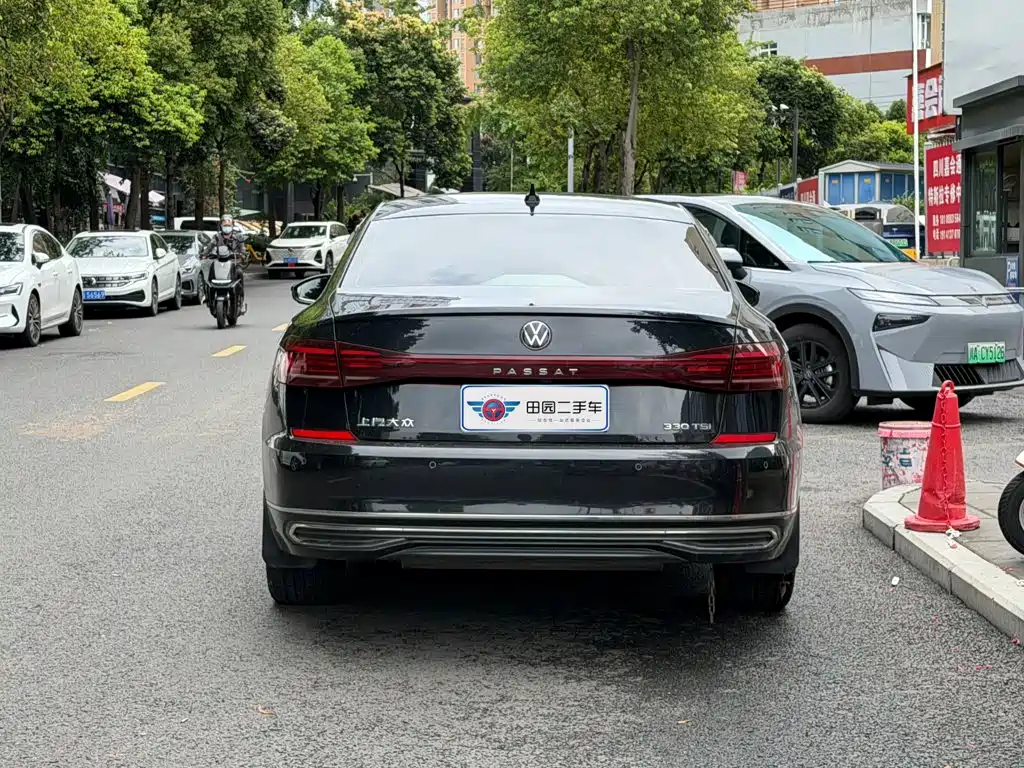 Volkswagen Passat — миниатюра 5