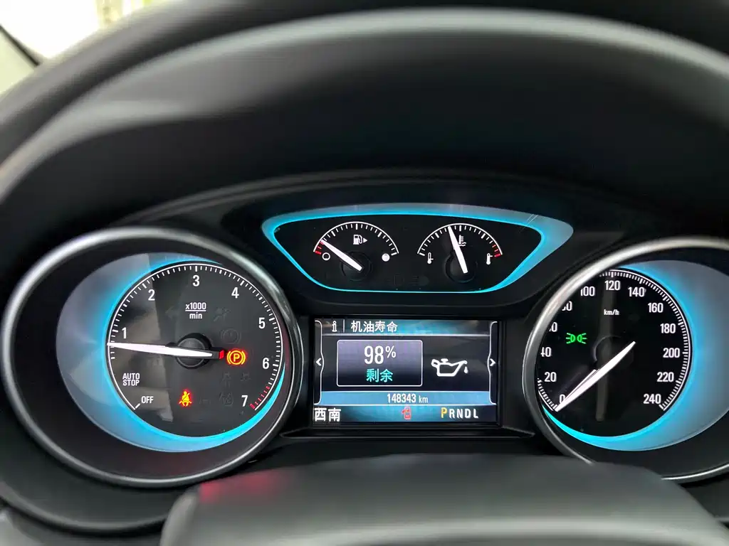 Buick Envision Plus — миниатюра 15