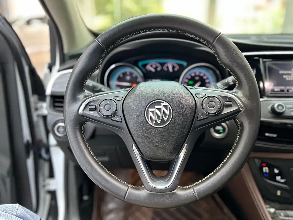 Buick Envision Plus — миниатюра 16
