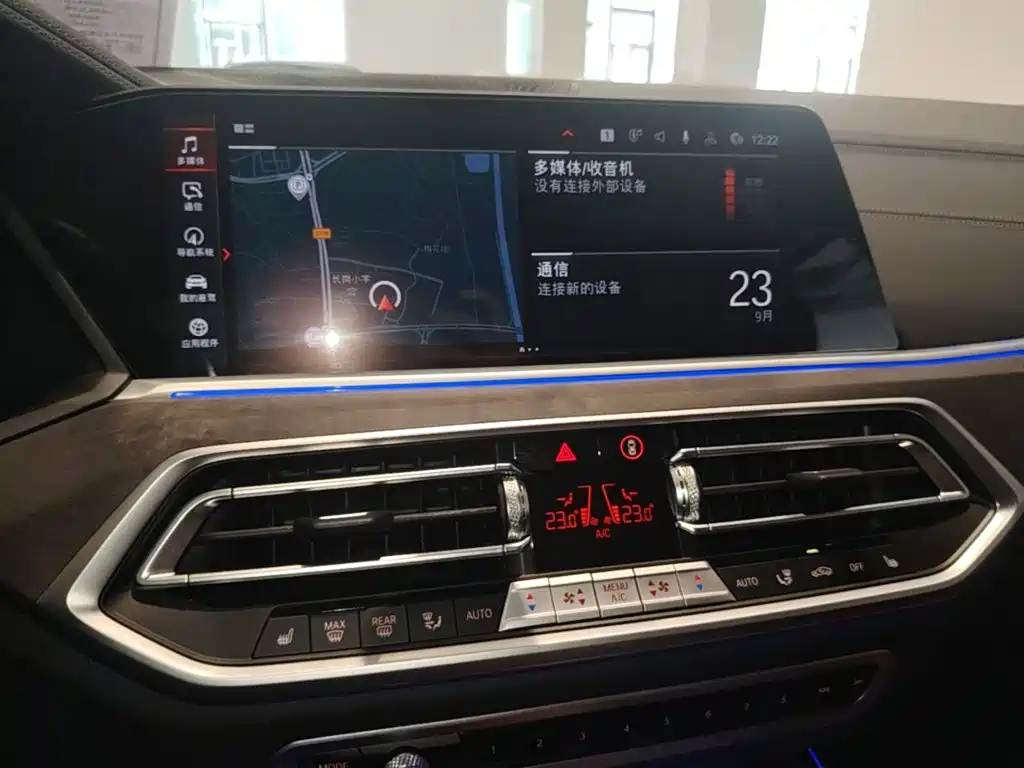 BMW X5 — миниатюра 13