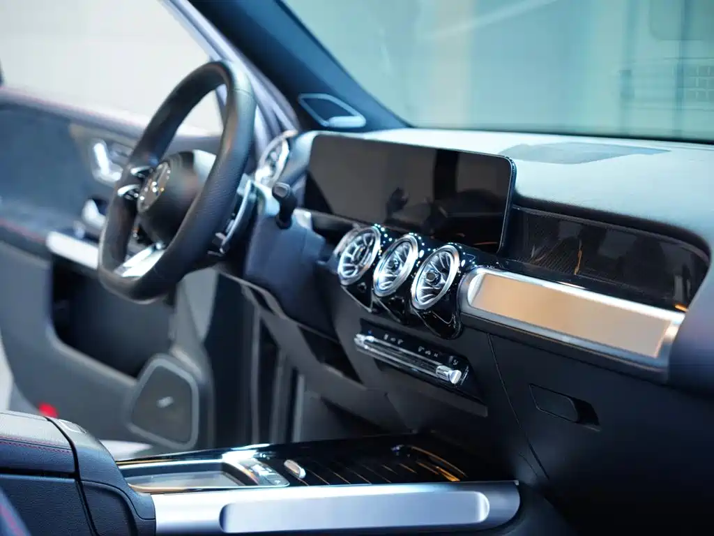 Mercedes-Benz GLB AMG — миниатюра 36