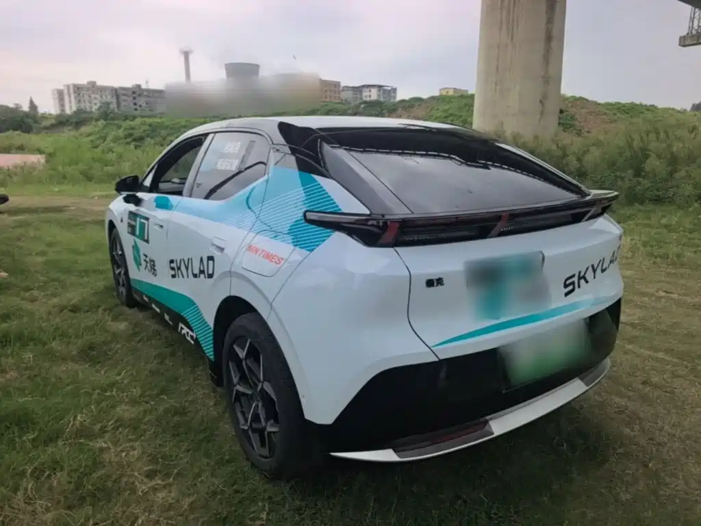 Lynk & Co Z20 — миниатюра 5