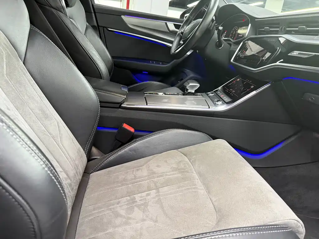 Audi A6L — миниатюра 7