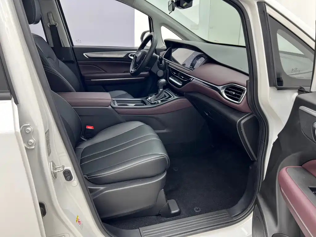 GAC Motor Trumpchi M6 — миниатюра 12