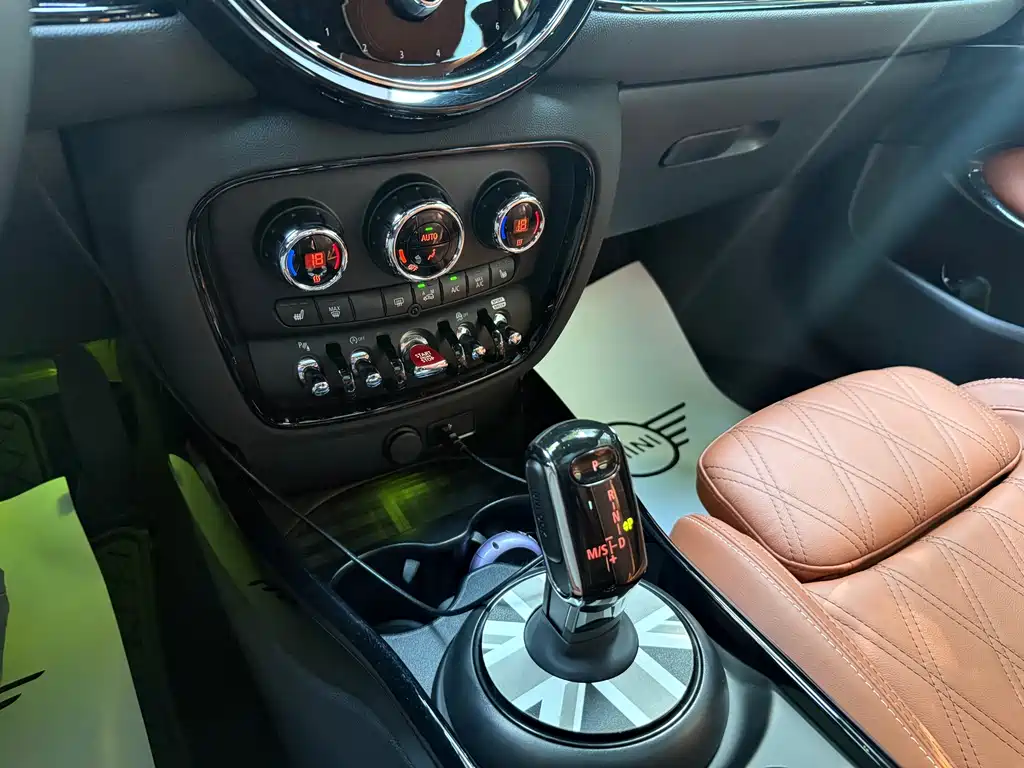 MINI Mini Clubman — миниатюра 18
