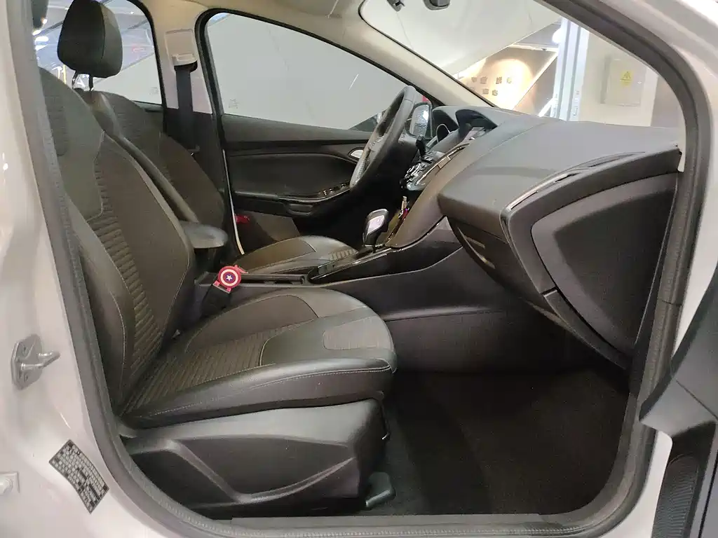 Ford Focus — миниатюра 19