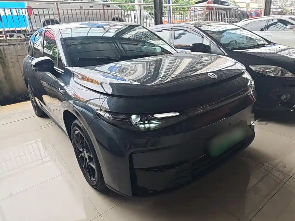 Leapmotor Leapmotor C10 — миниатюра 4