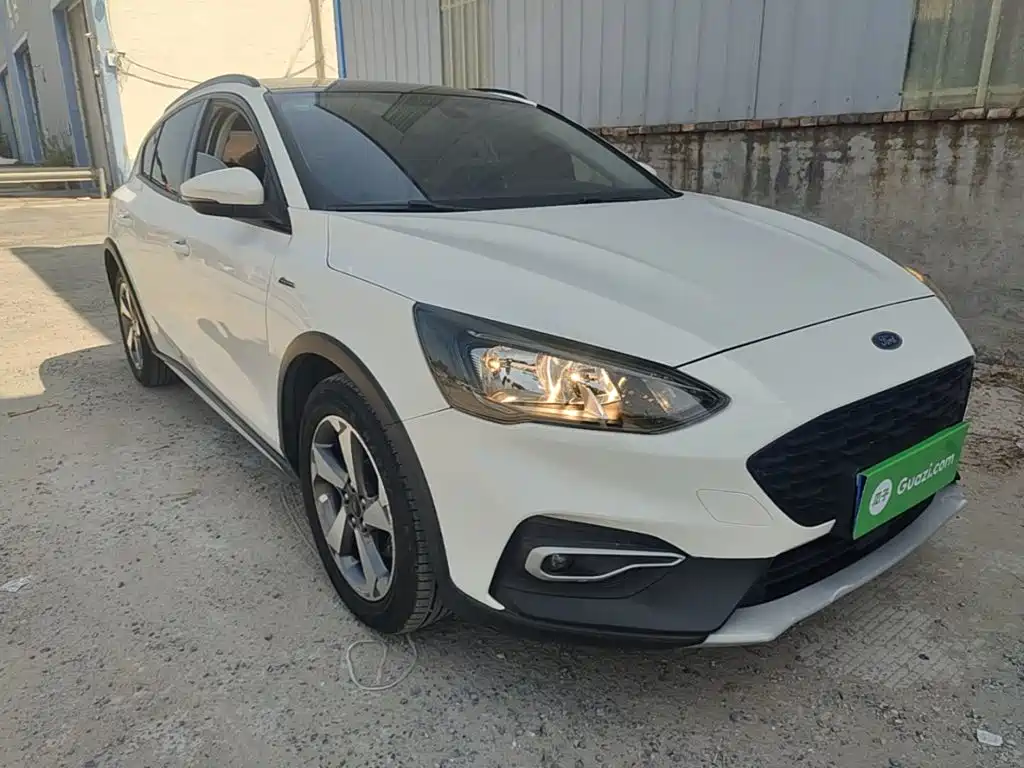 Ford Focus Active — миниатюра 4