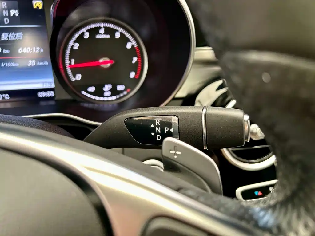 Mercedes-Benz C-Class — миниатюра 16