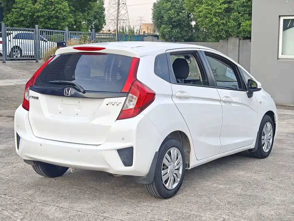 Honda Fit — миниатюра 3