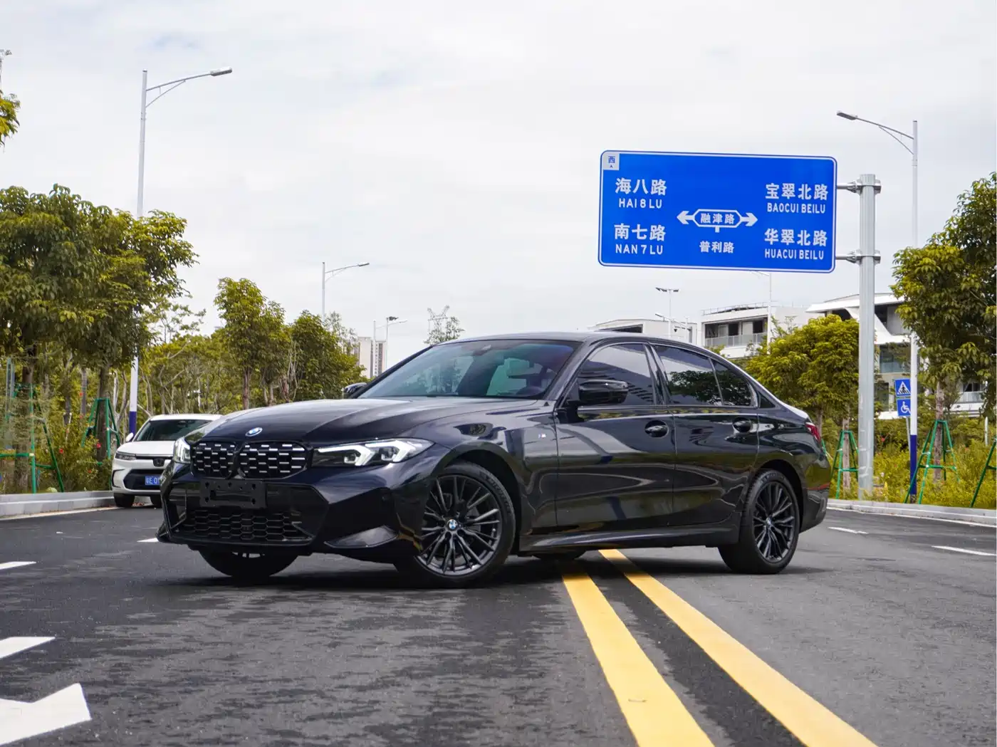 宝马3系 2023款 325i M运动曜夜套装 2023