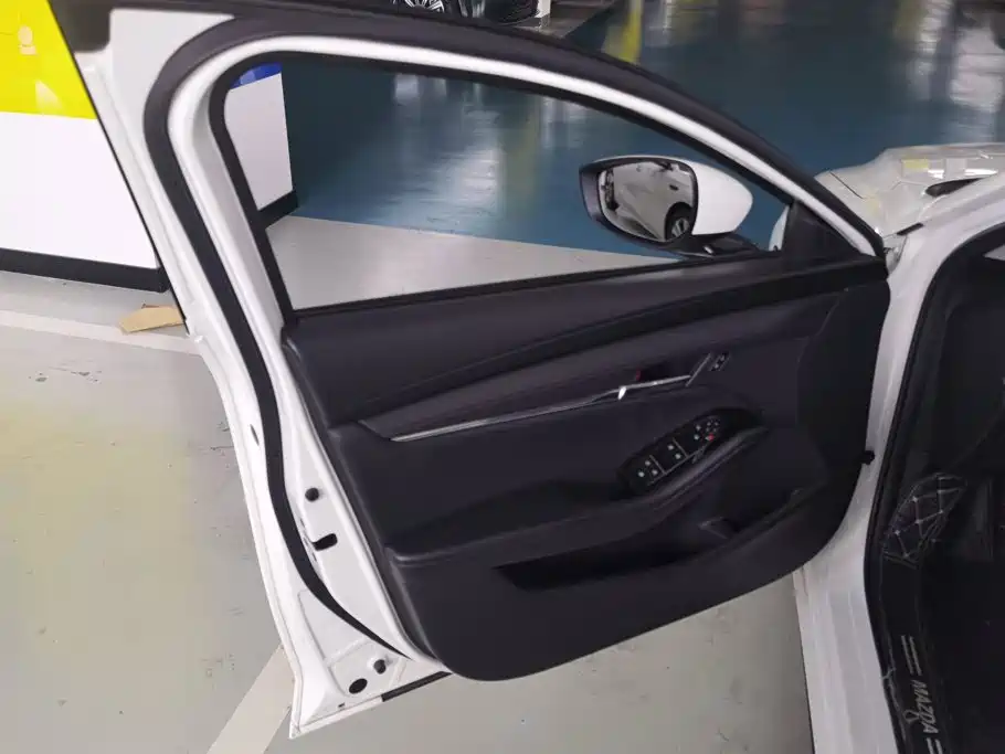 Mazda 3 Axela — миниатюра 7