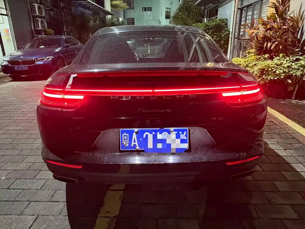 Porsche Panamera — миниатюра 8