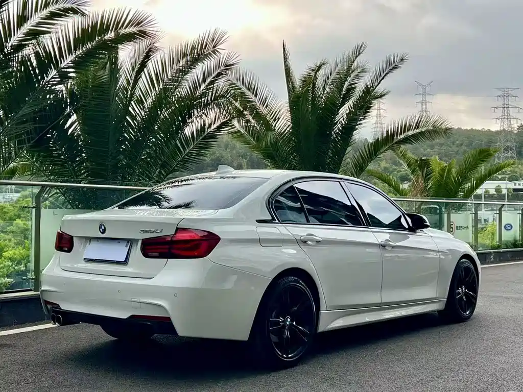 BMW 3 Series — миниатюра 9