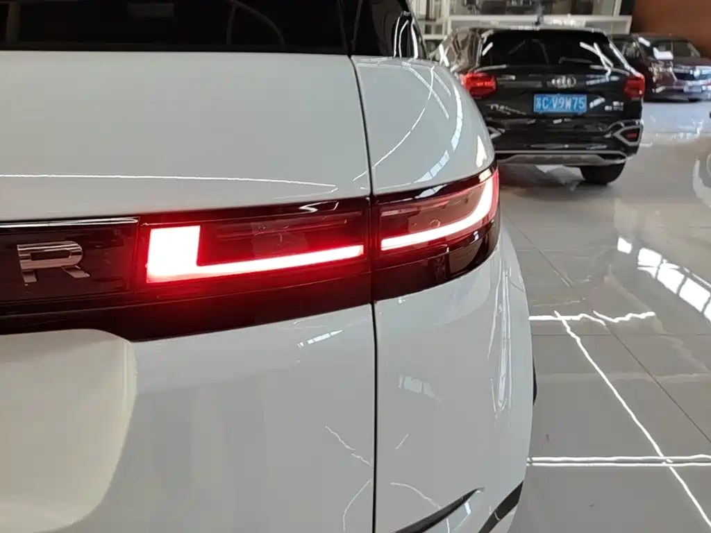 Land Rover Evoque — миниатюра 8